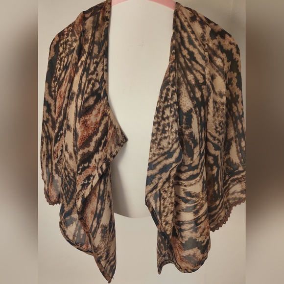 Sheer Shoulder Cover Cropped Cardigan - Picture 4 of 7